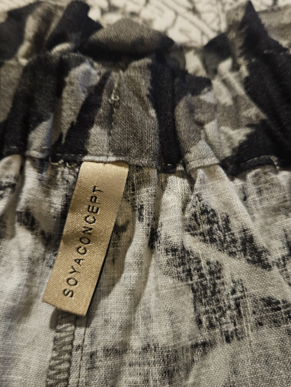 NWT Linen Shorts by SoyaConcepts - Picture 7 of 9